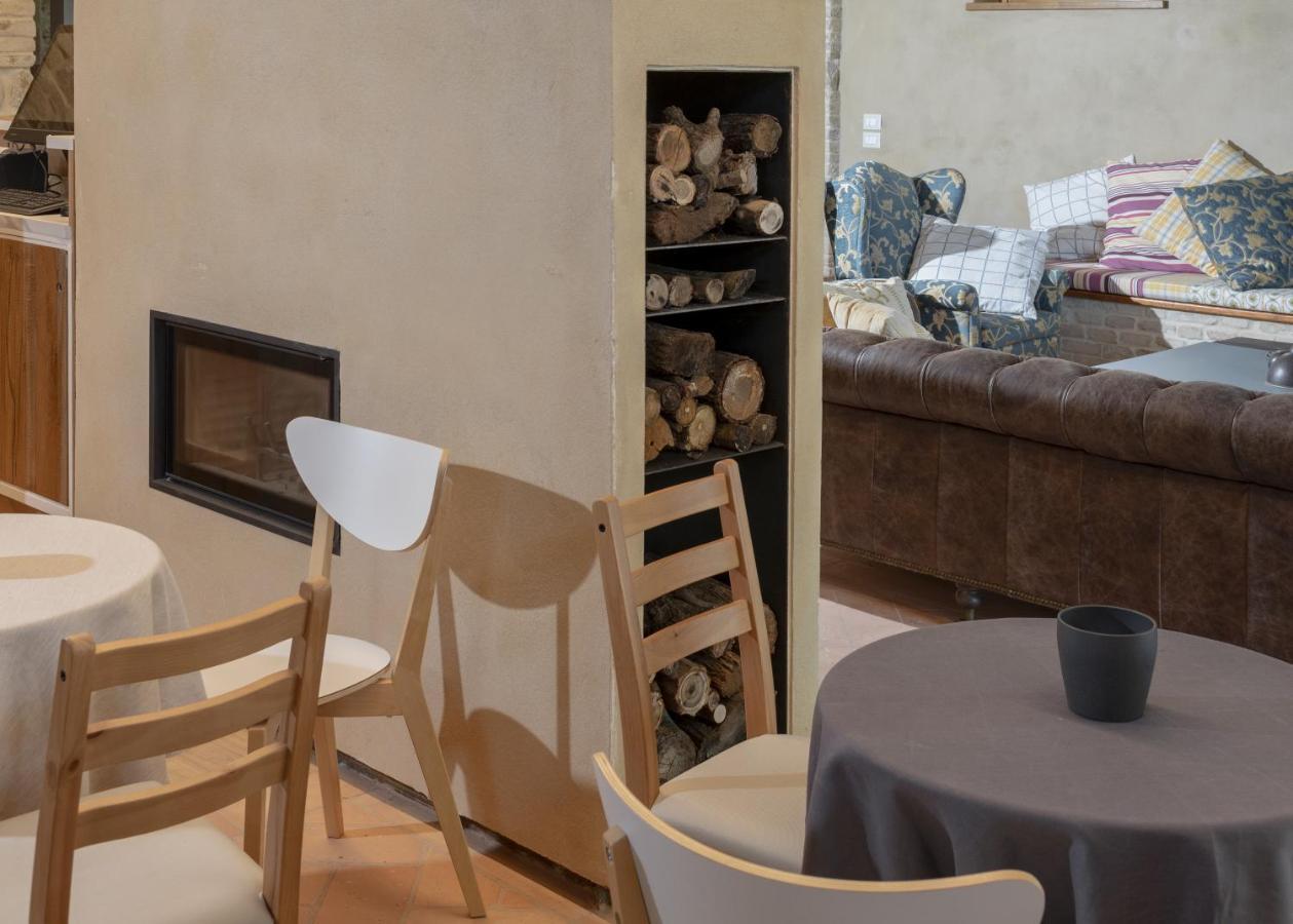 ペザロ Dai Ventu Bed & Breakfast エクステリア 写真